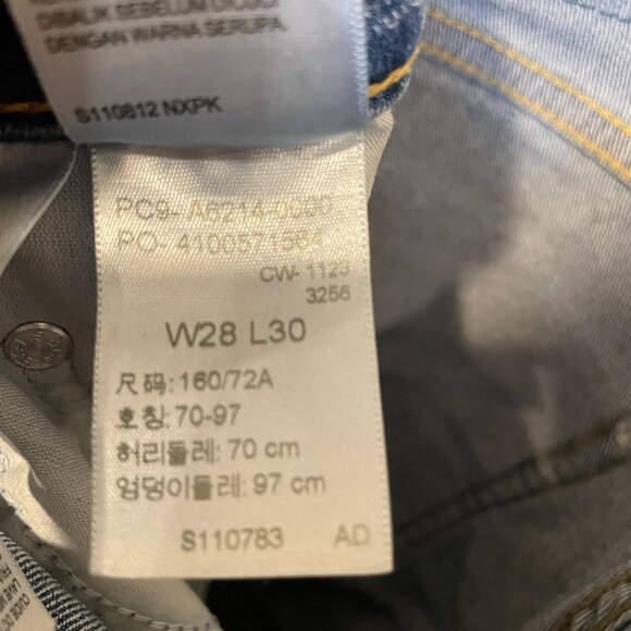 Levi's 726 Flare Split Hem Jeans - Picture 4 of 5